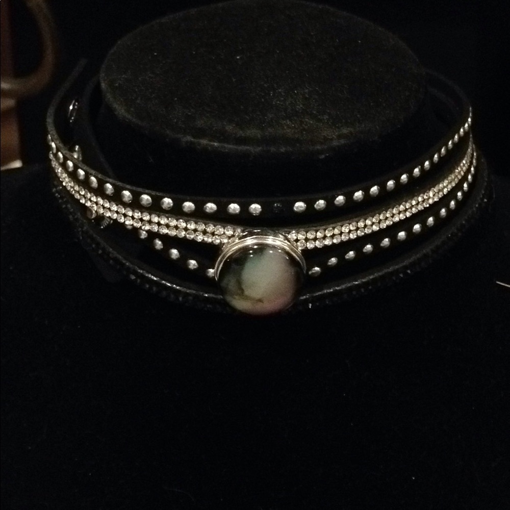 Black choker/bracelet